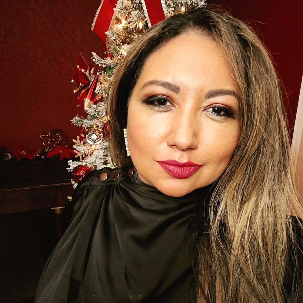 Meet your Posher, Zurisaday